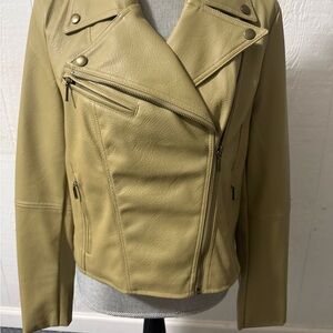 NWT. Bagatelle Stylish Women's Leather Jacket in Tan